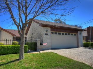 2106A W Lane Dr, Kerrville, TX 78028