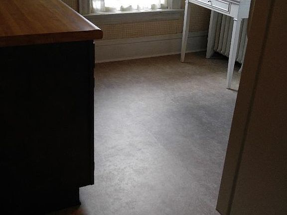 4th image of 1219 7th St SE APT 2