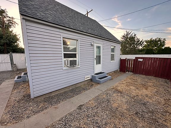 2nd image of 218 N 8th Ave #B