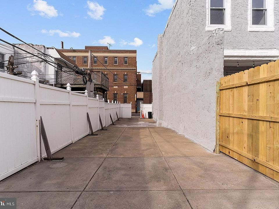 2nd image of 3207 Memphis St