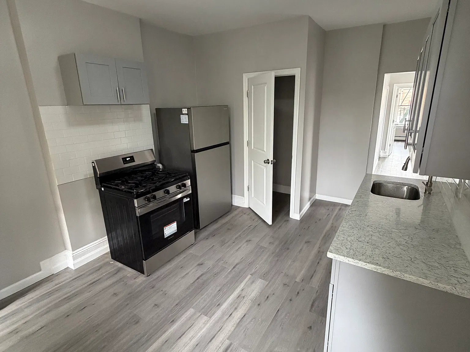 3 bed, $2,400 — Photo 1