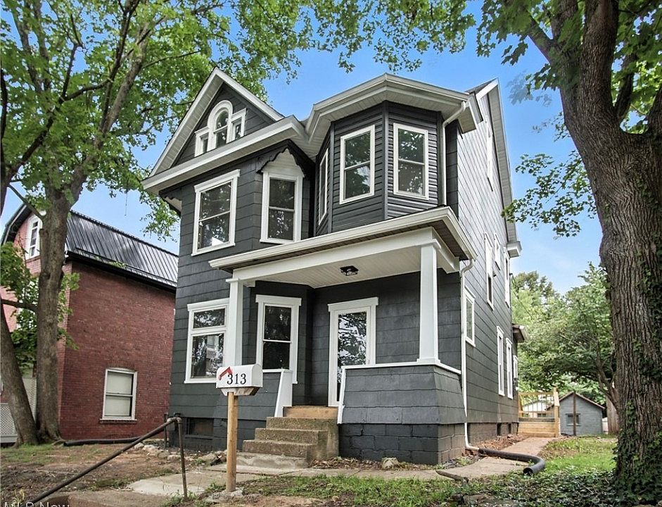 1st image of 313 Oakwood Ave