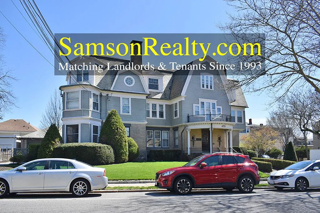3 bed, $3,900 — Photo 1