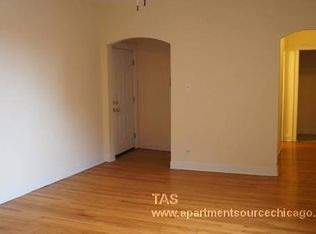 2704 N Sawyer Ave APT 310, Chicago, IL 60647