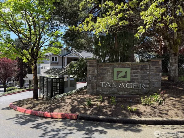 11309 NE 128th Street #F104, Kirkland, WA 98034