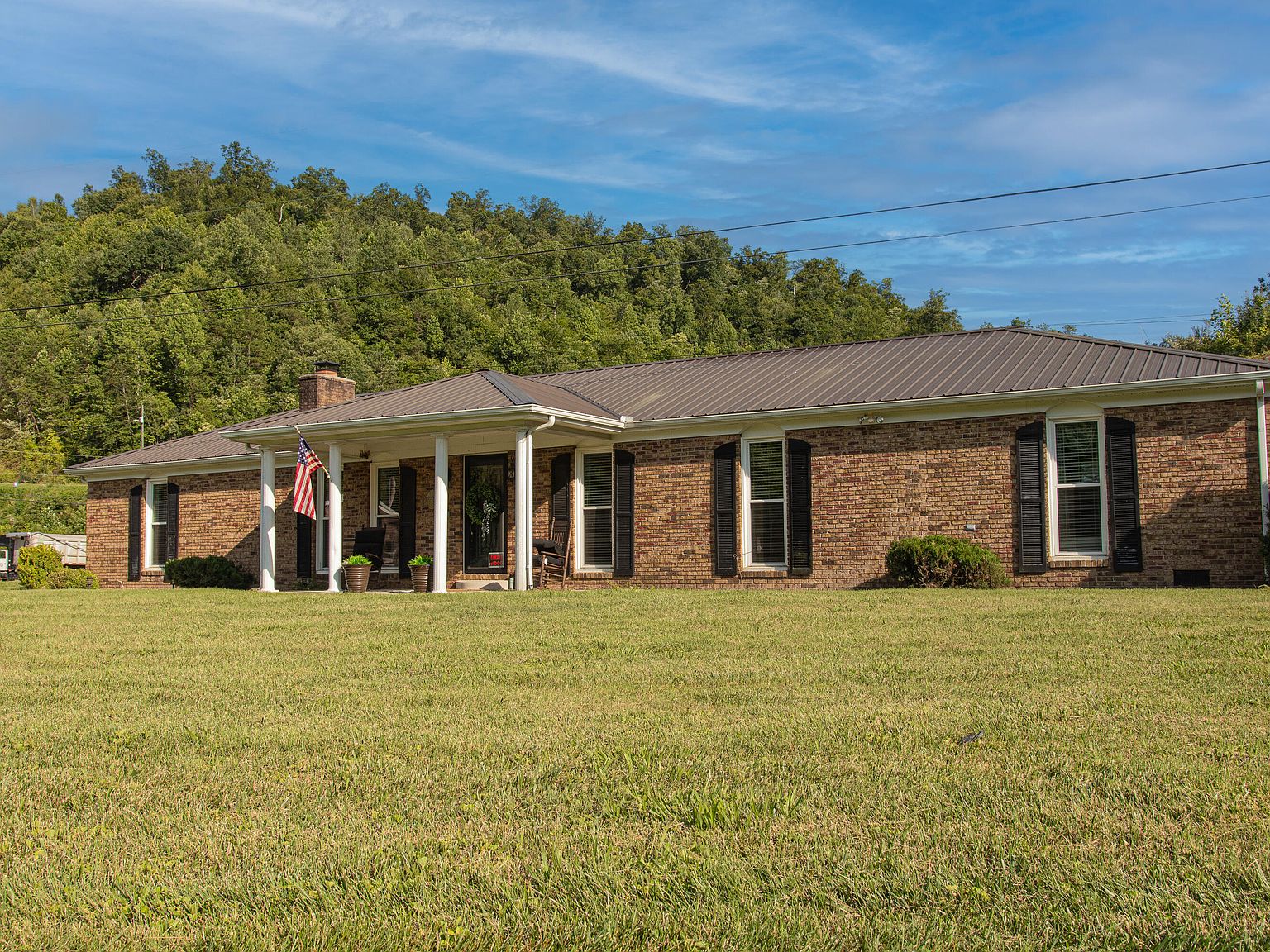 53 Hilton Holw, Hagerhill, KY 41222 MLS 23017195 Zillow