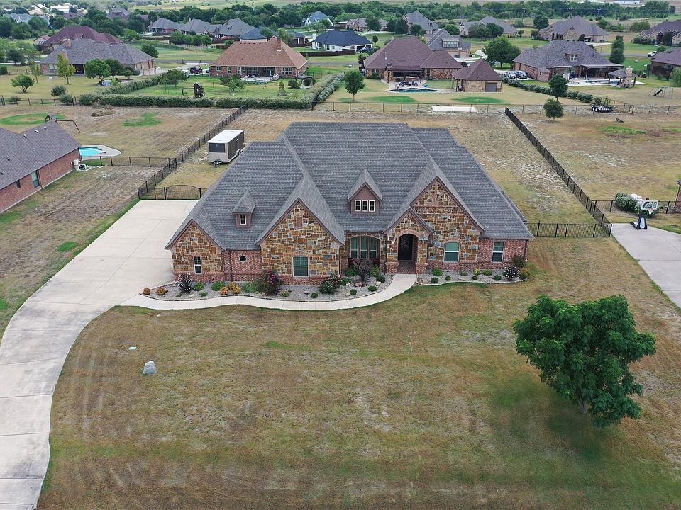 1st image of 185 Creek Wood Dr