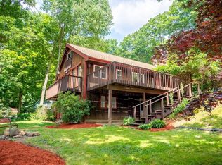 9 Vinton Rd, Holland, MA 01521