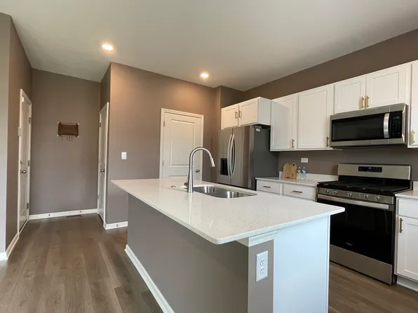 13660 S Sanibel St, Plainfield, IL 60544