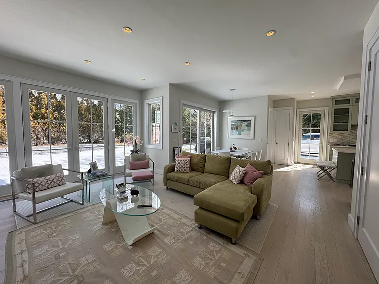 1 Tall Tree Ct — Photo 10