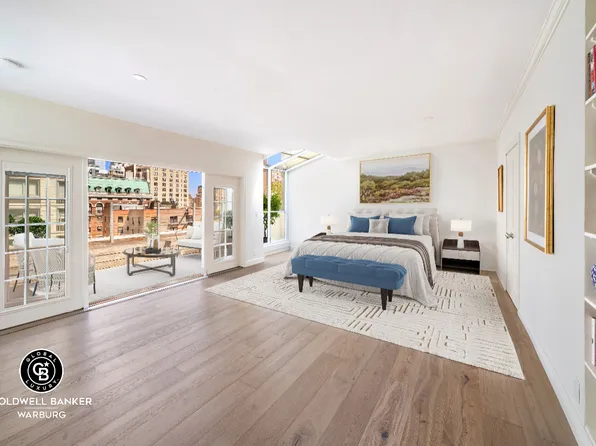 212 East 70th Street image 4 of 10