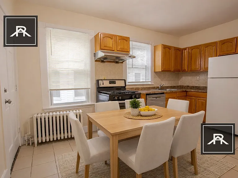 110 Murdock St #3 — Photo 12