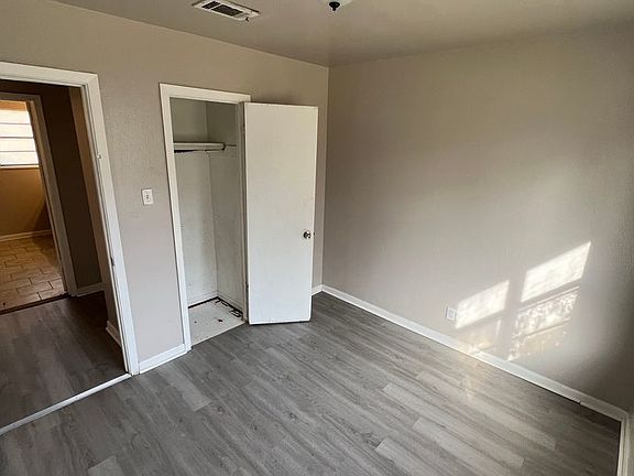 5th image of 7726 Woodfield Dr
