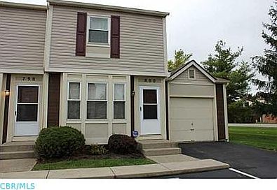 2nd image of 800 Cap Ln
