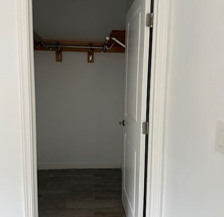 5th image of 7949 Nita Ave