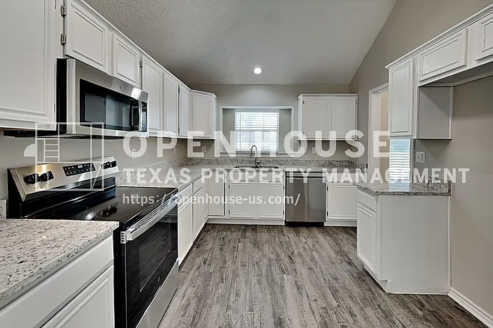 5905 Madison Dr — Photo 4