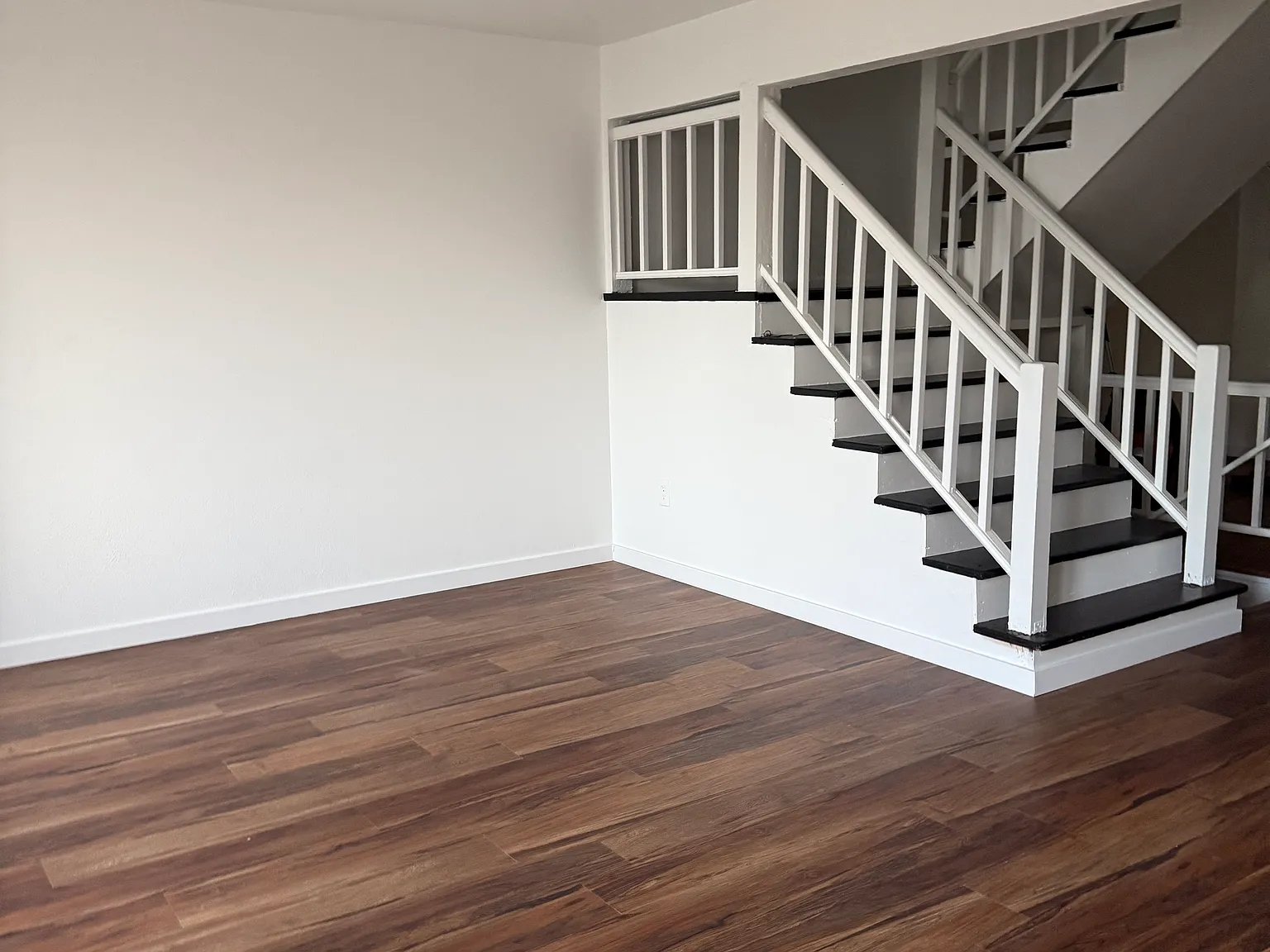 4 bed, 1340 sqft, $2,500 — Photo 1