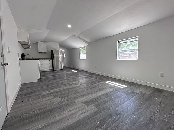 4th image of 1548 Moonflower St