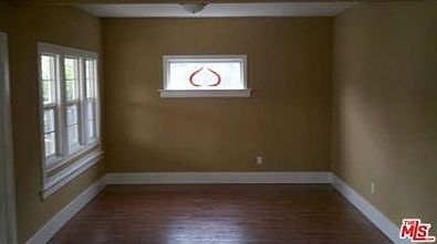 4th image of 824 W 56th St