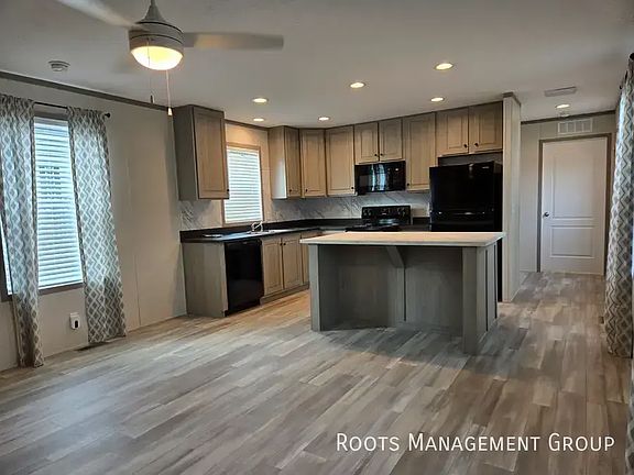 5th image of 172 Hawk Dr #172