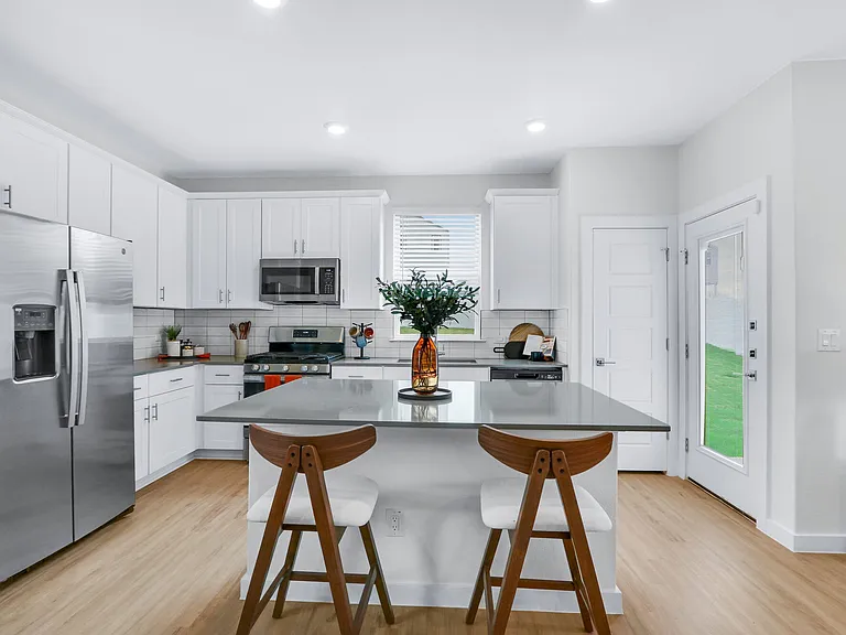 Los Cielos at Brooks Luxury Rentals — Photo 10