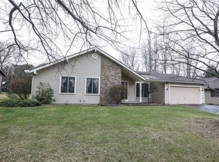 45 Wayne Dr, Rochester, NY 14626