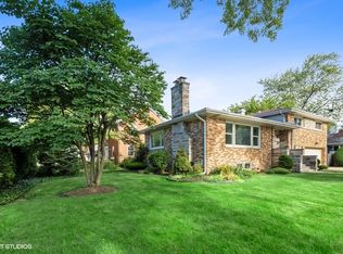 1301 W 47th St, La Grange, IL 60525