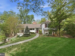 3138 Juniper Ln, Falls Church, VA 22044