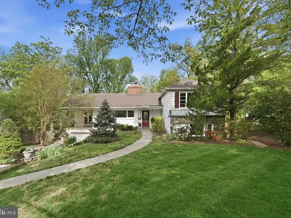 3138 Juniper Ln, Falls Church, VA 22044