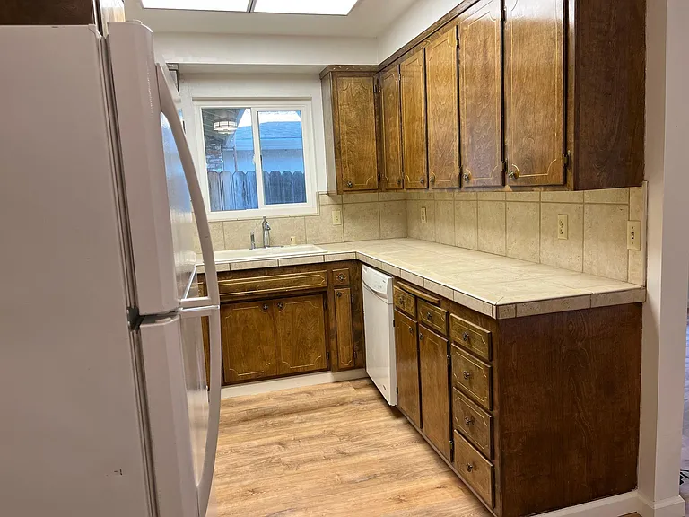 6260 Riverside Blvd — Photo 7