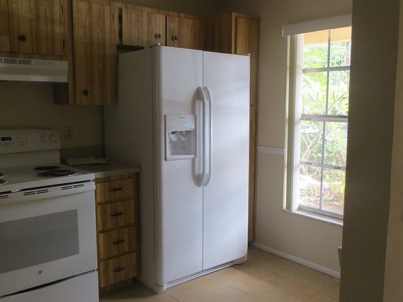 3rd image of 289 Rogers Ct