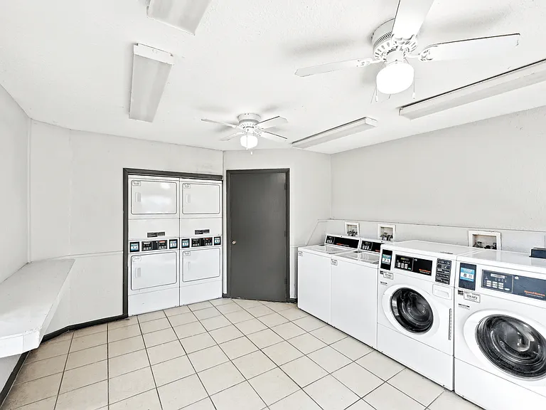 Park Avenue Villas — Photo 19