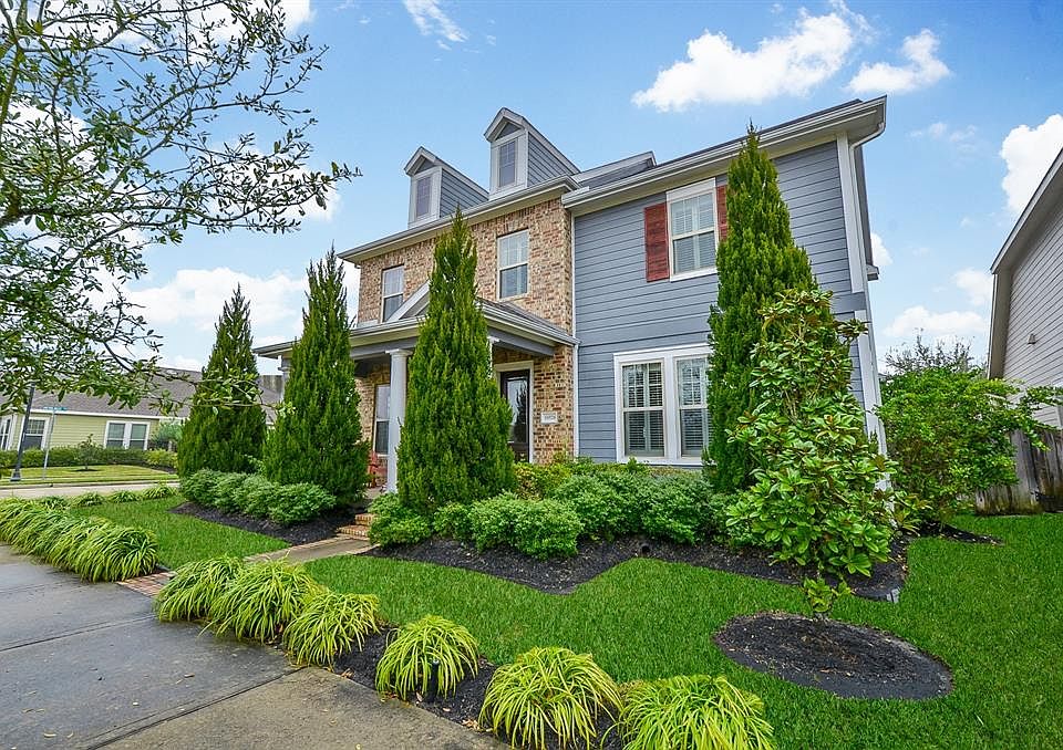 1st image of 16926 Paynes Creek Dr