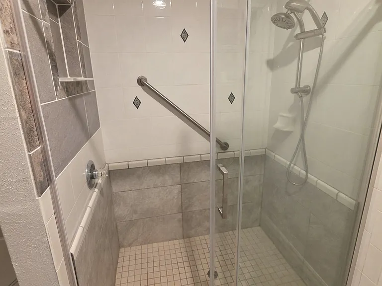 11 Sweetbay Dr — Photo 2