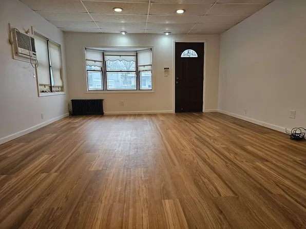 81-43 169th St, Jamaica, NY 11432