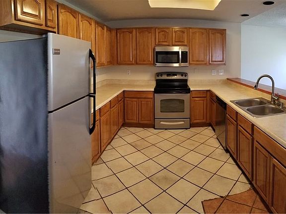 2nd image of 2107 W Sewaha St