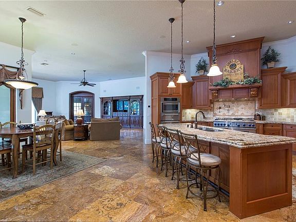 4th image of 12324 Lakeshore Dr