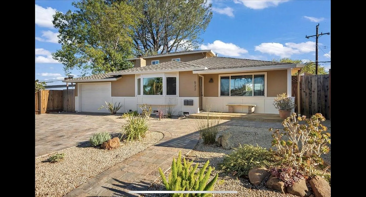522 Century Dr — Photo 1