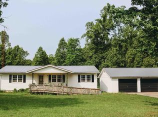 824 Hanging Limb Hwy, Crawford, TN 38554