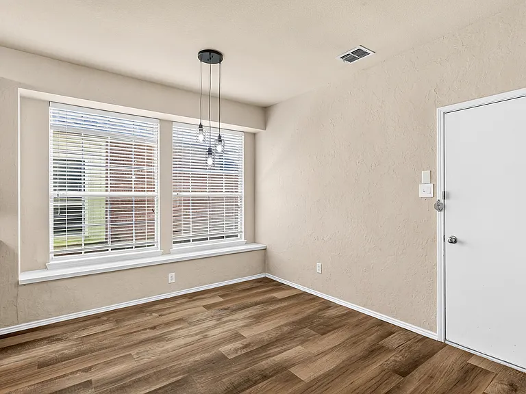 4325 Boca Raton Dr — Photo 8