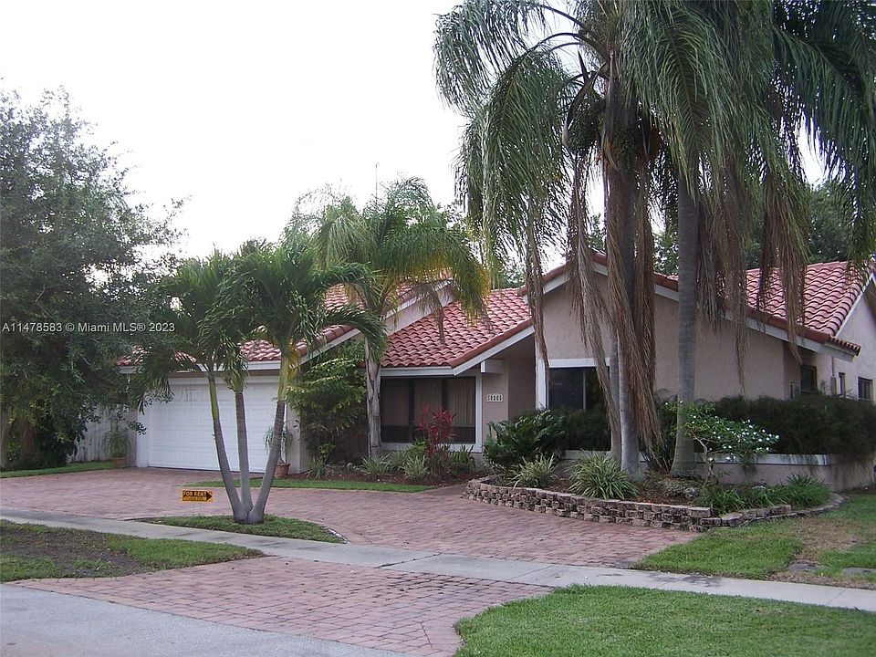 1st image of 10305 NW 7th Ct