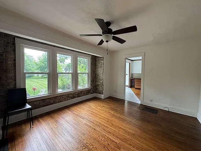 440 Ingalton Ave #1 — Photo 4