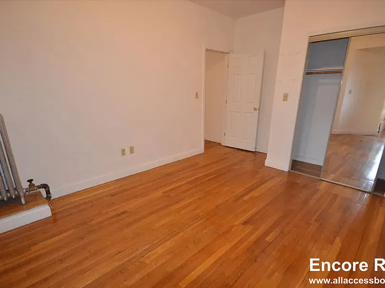 37 Egremont Rd #14 — Photo 22