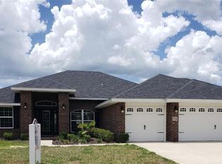 9754 Pepper Tree Pl, Wildwood, FL 34785