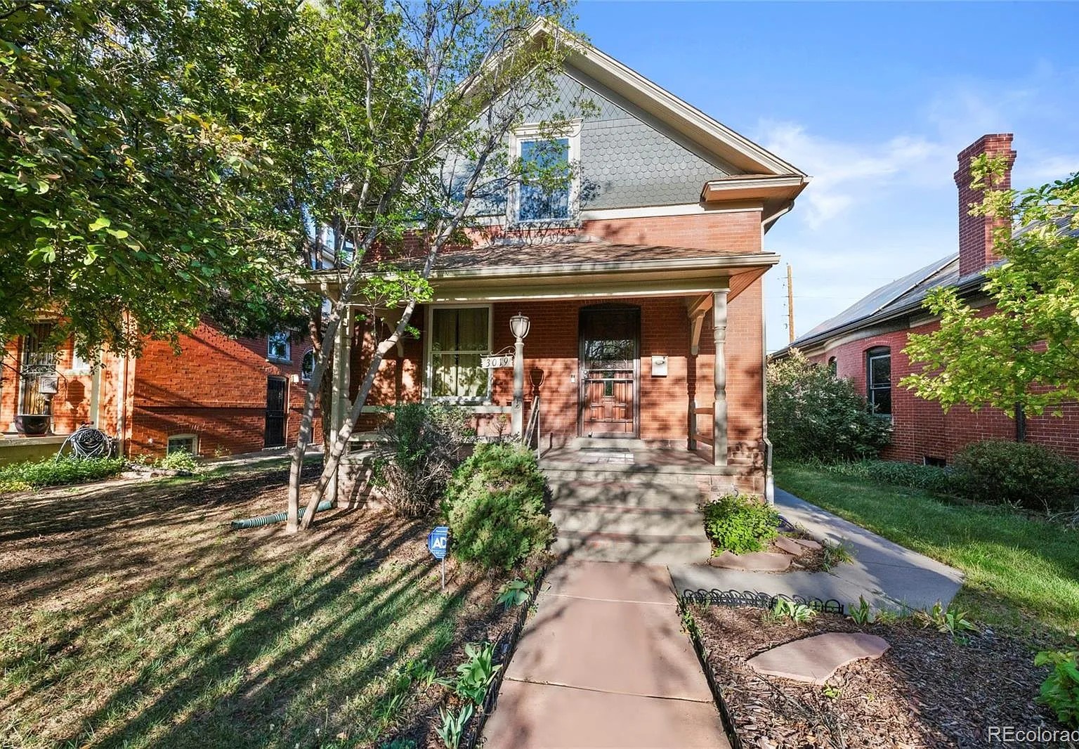 3 bed, 2.5 bath, 2016 sqft, $3,400 — Photo 1