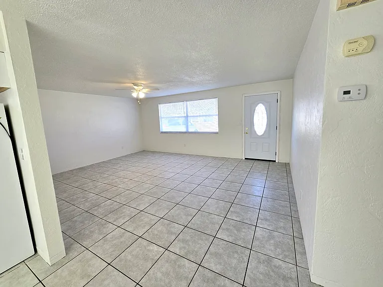 192 Ponce De Leon Dr — Photo 7