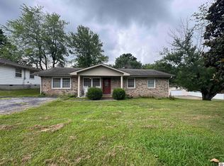 147 Longview Dr, Paducah, KY 42001