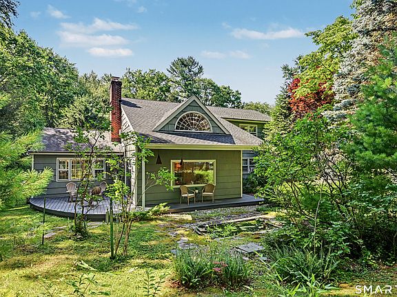 3rd image of 49 Blue Spruce Circle