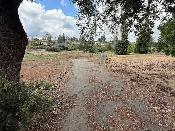 708 Edwards Ln, Paradise, CA 95969