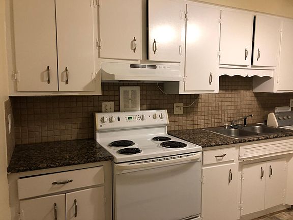 4th image of 1020 Hullview Ave #A